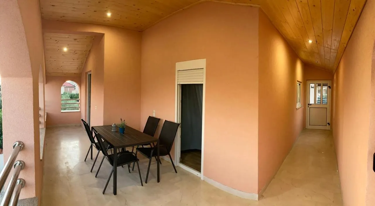 شقة Apartman توراني