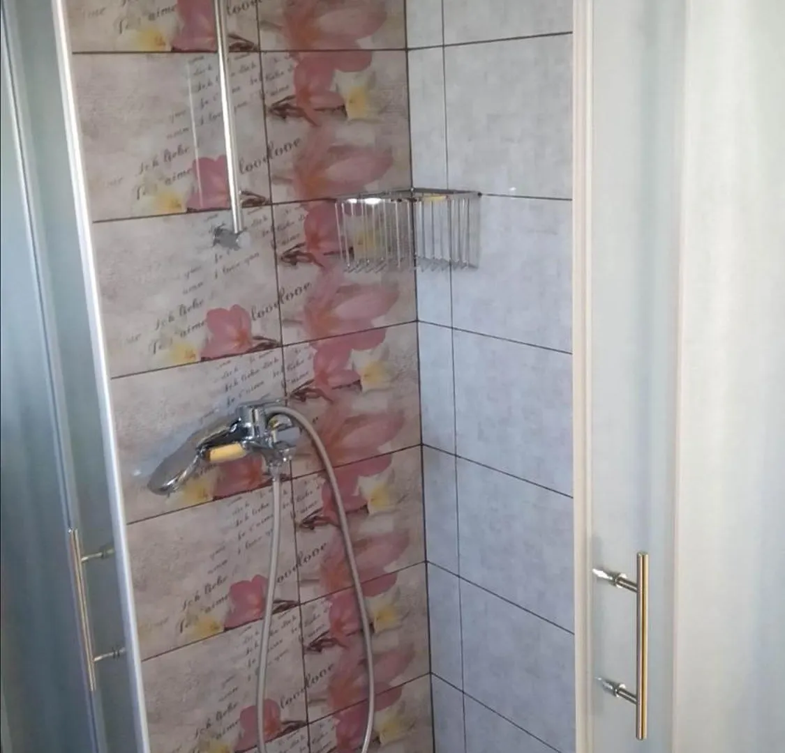 Apartman توراني 0*,